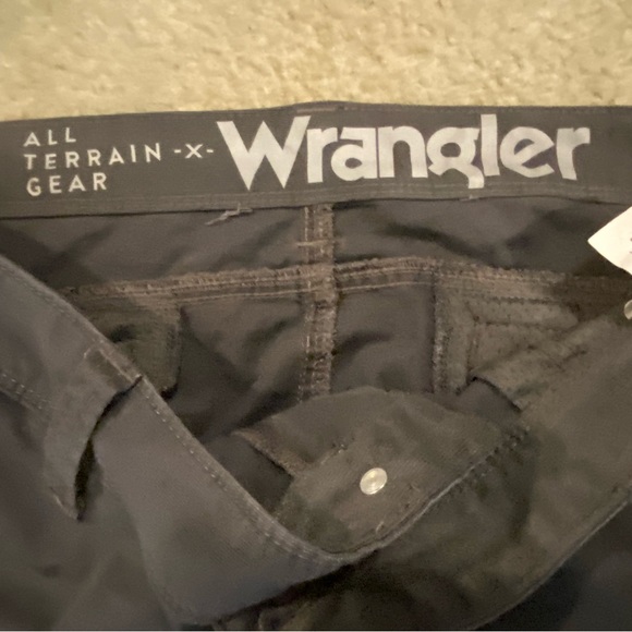 Wrangler Mens Pants 2 Pair Size 40” Waist x 30” L Grey. - Picture 2 of 3